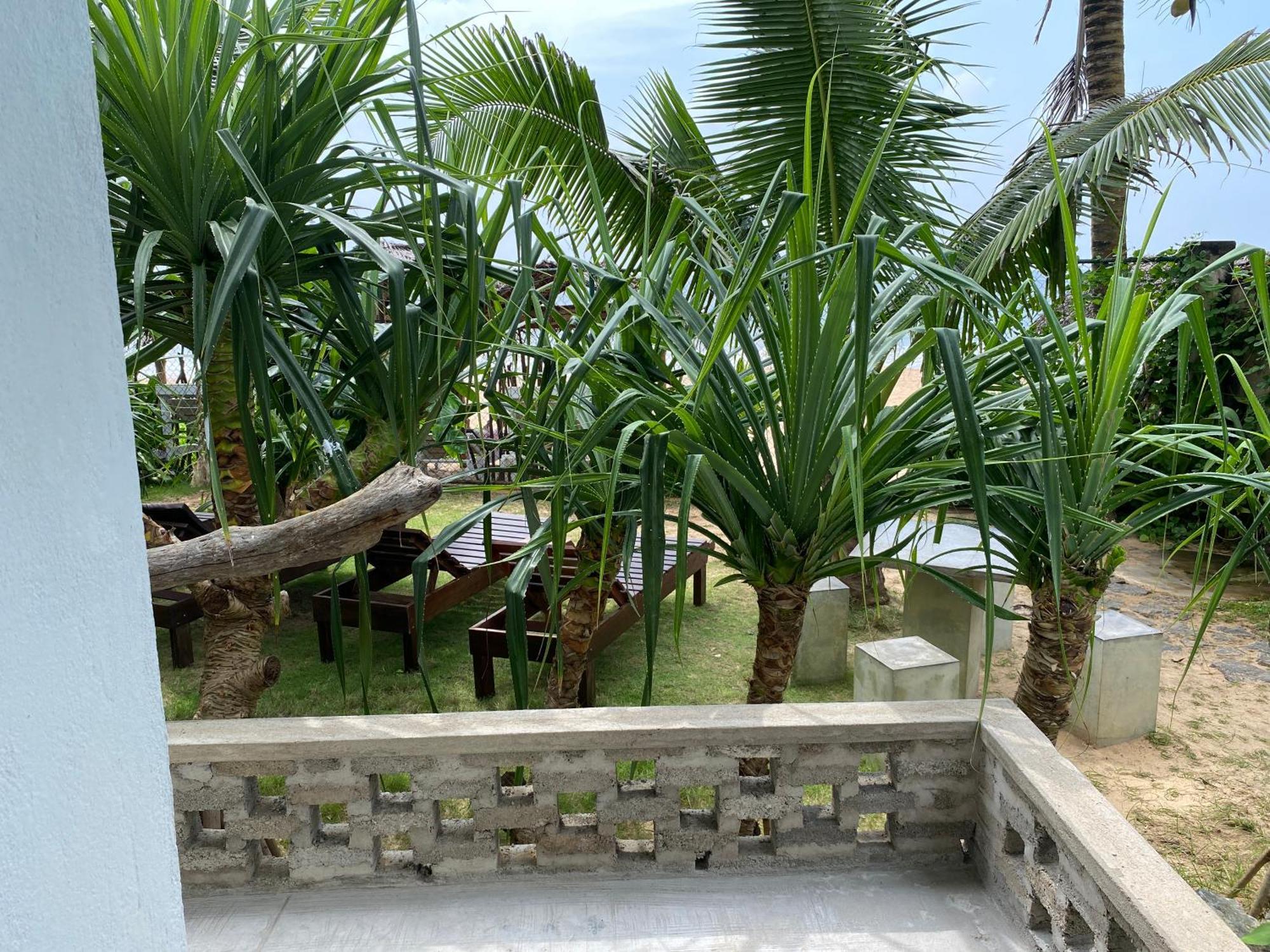 Mirage Beach House At Morava Court Hikkaduwa Exterior foto